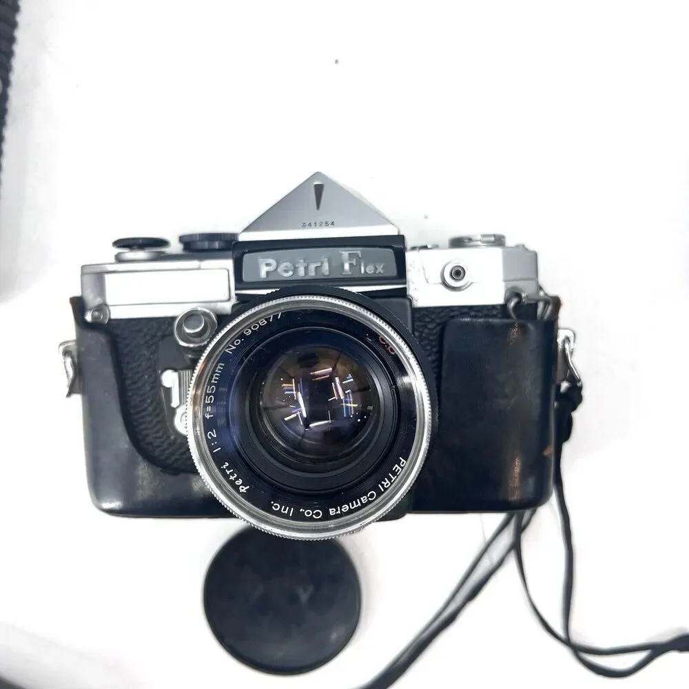 Vintage LOT Petri Flex V 35mm SLR Film Camera Extra Lens Flash Accessories Case